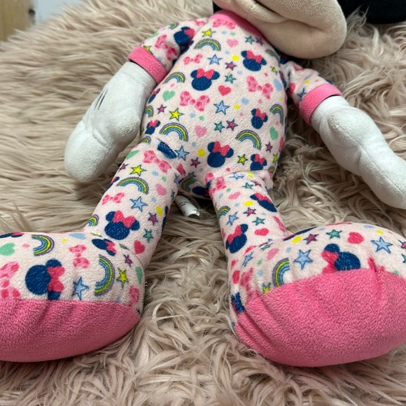 Disney Minnie Plush 21” - Picture 2 of 4